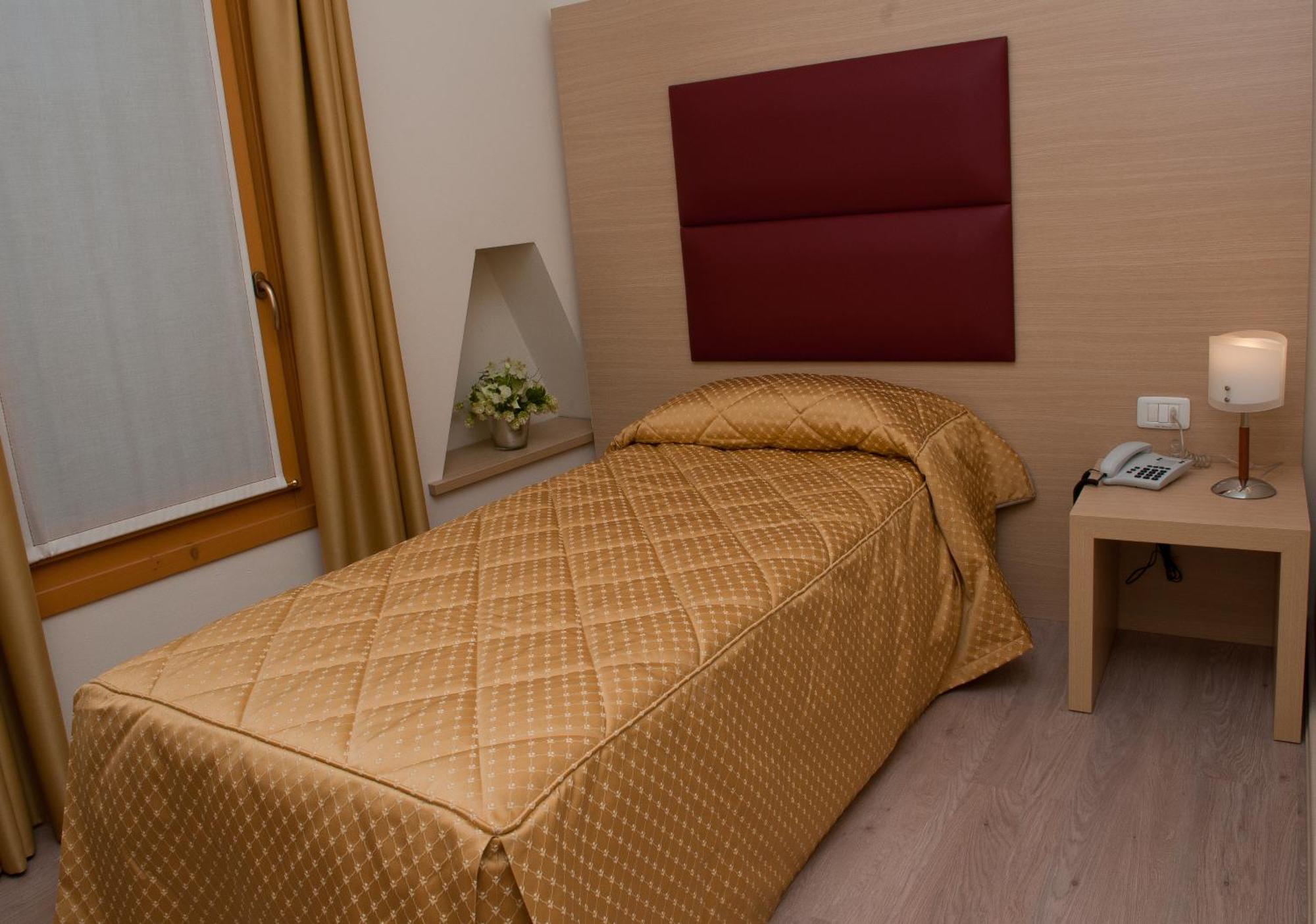 Hotel Villa Maternini Vazzola Pokój zdjęcie